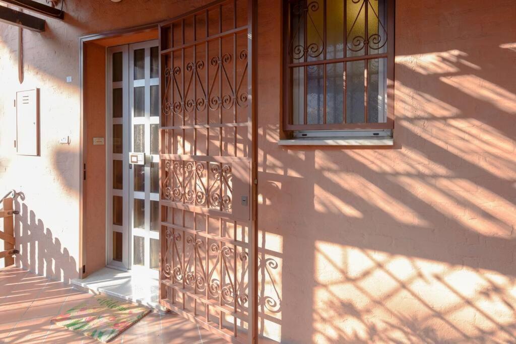 Nettuno 5 Stelle- Appartamento Elegante Con Suite Bolonia Exterior foto